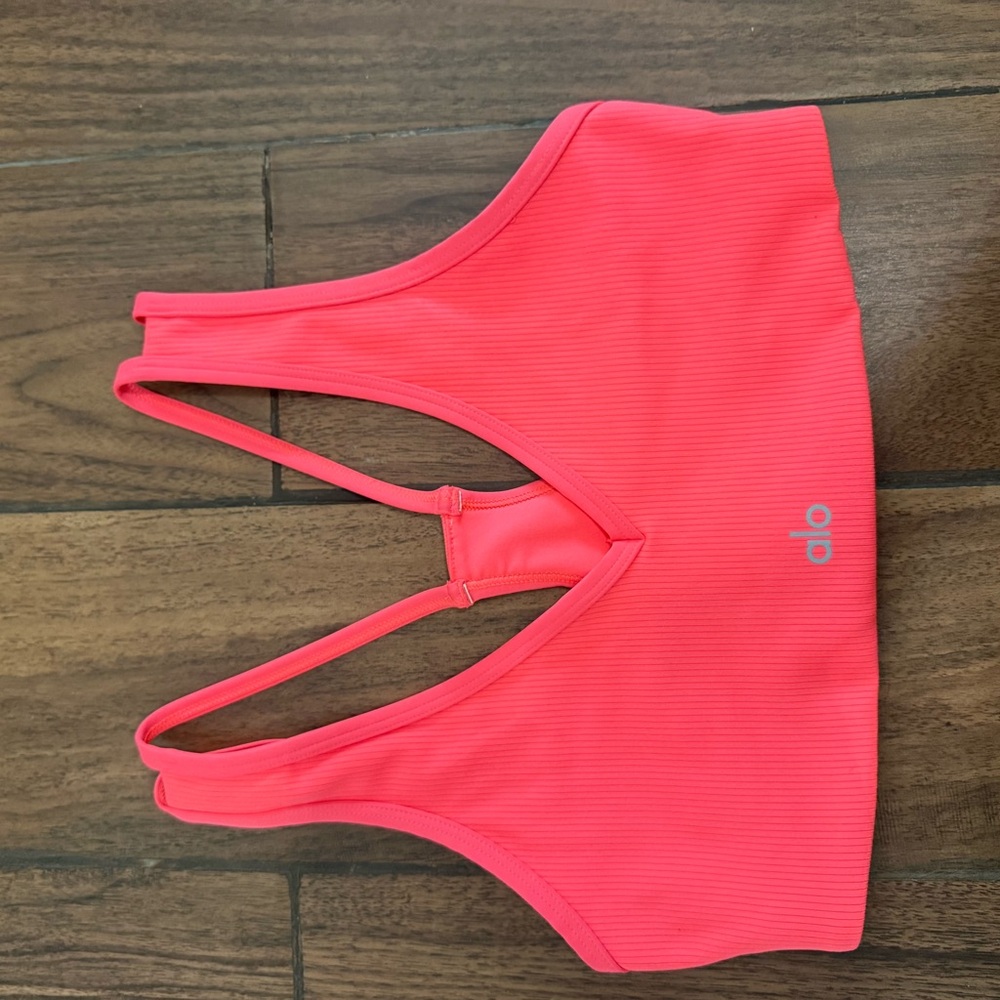 ALO yoga Real SportsBra Fluorescent Pink Coral Sz Small